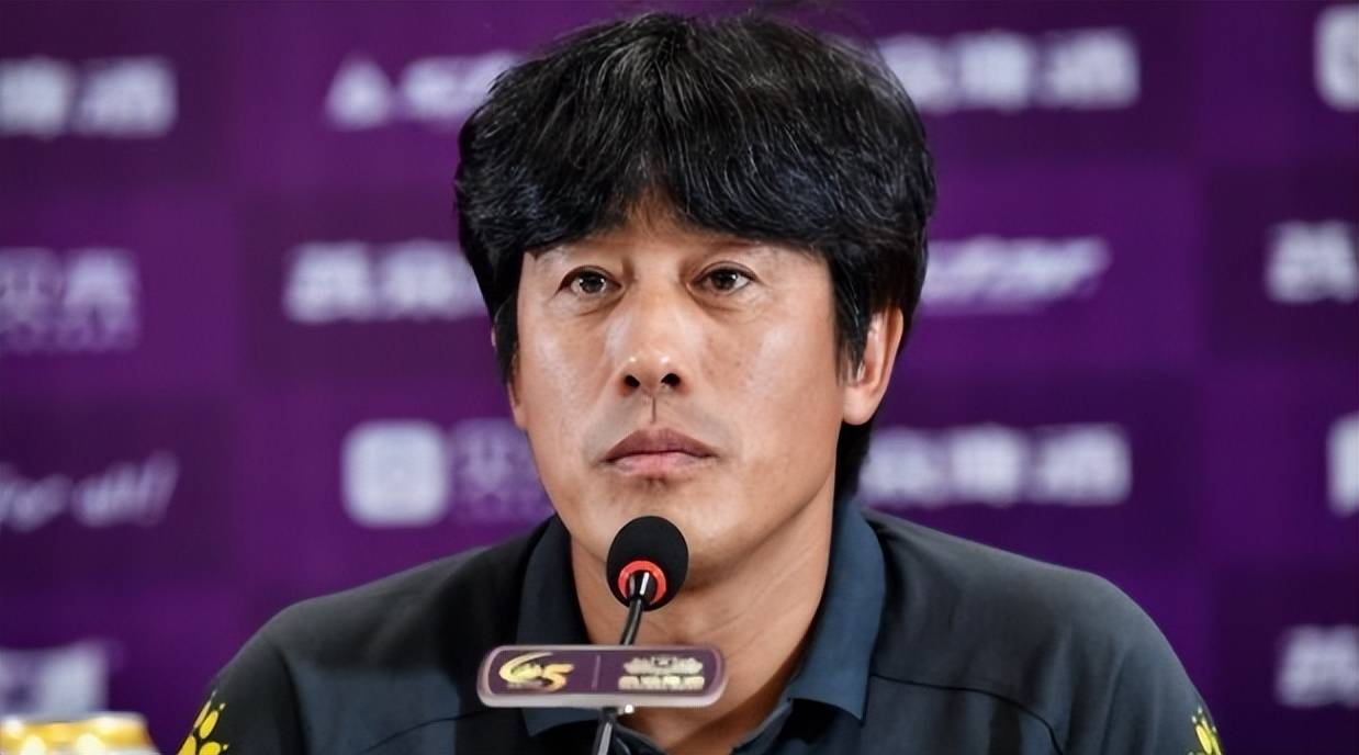 平博体育-申台龙回应执教国足:中国足协没邀请我但有信心带好的简单介绍
