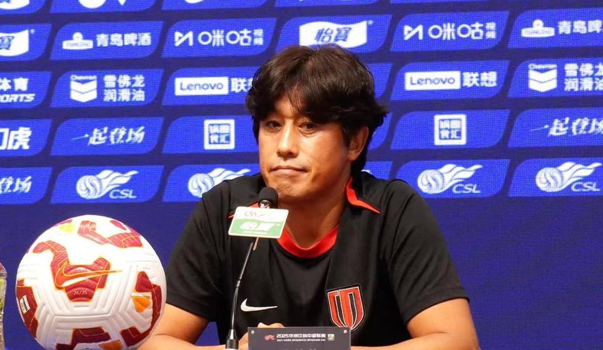 平博体育-泰山官宣两人外租离队：前国脚刚因辱骂裁判遭重罚(lh泰山)