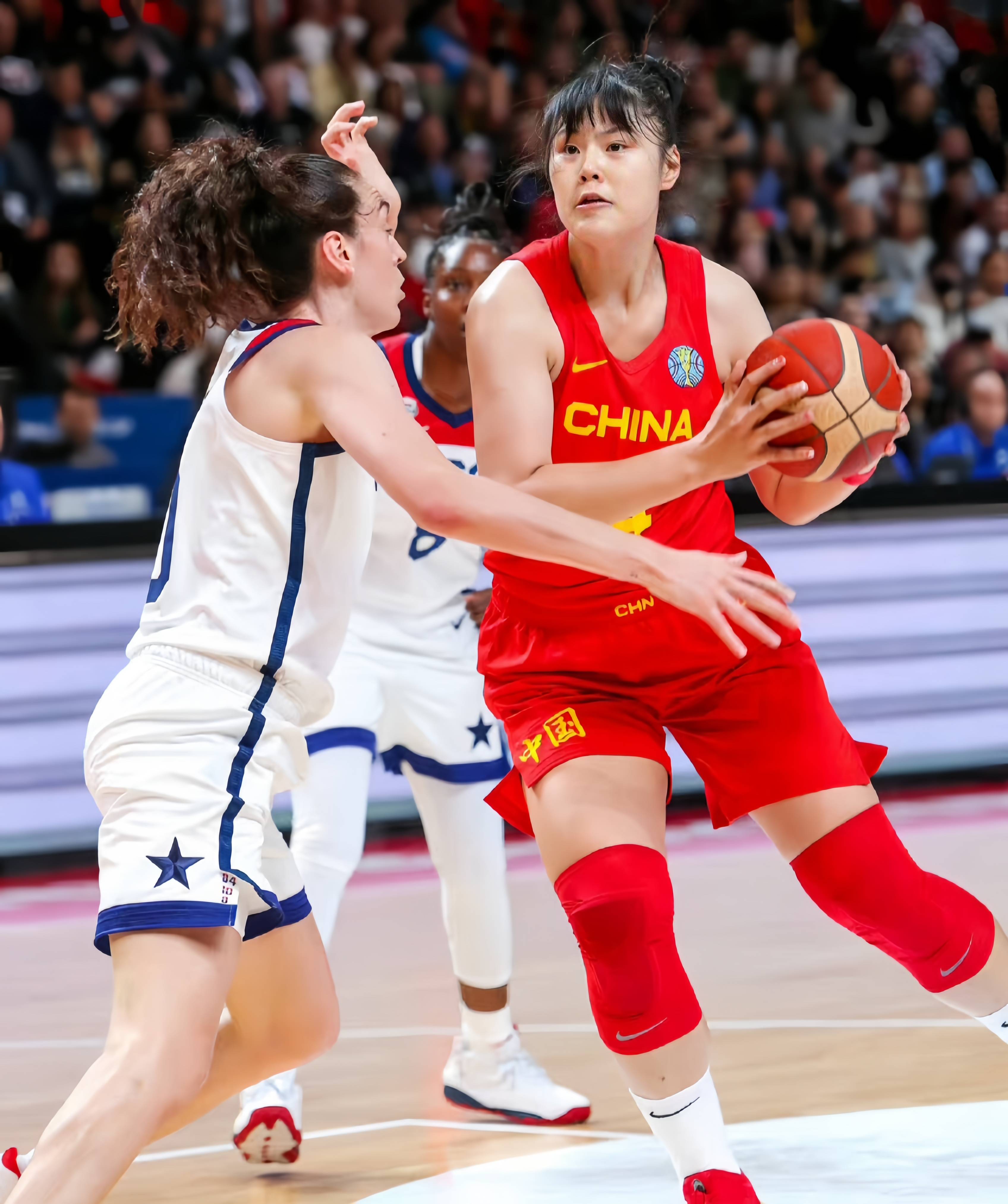 薪资太低引抗议！WNBA与WCBA、NBA收入差距一览(nba收入比例)