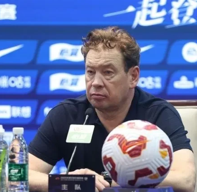 平博体育-申花与主教练斯卢茨基续约新合同至2027年底(申花外援特谢拉简介)